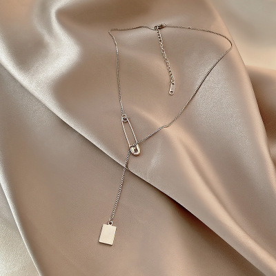 European and American Fashion Cool Hip Hop Clavicle Chain Ins Design Sense Fashion Necklace Cold Style Long Pin Pendant
