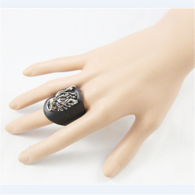Hot Sale in Europe and America Manufacturers Supply New Anime Final Fantasy Wolf Head Punk Genuine Leather Ring Hand Jewelry Processing Order