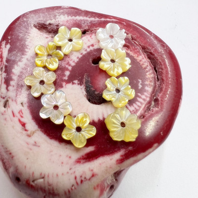 Haibei Yellow Disc Shell Four-Petal Bowl Flower 6mm Headdress Antique Jewelry Accessories DIY Bells of Ireland Material Wholesale