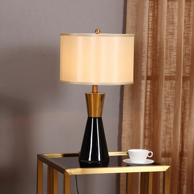 Post-Modern Table Lamp American Simple Living Room Bedroom Study Bedside Lamp Personalized Creative Hotel Guest Room Model Room