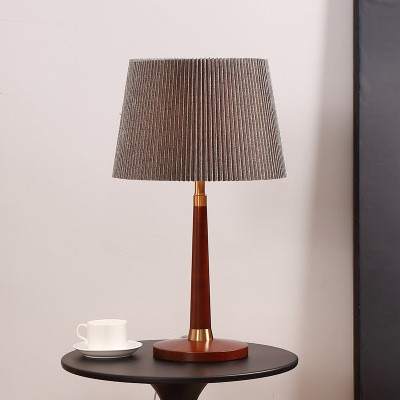 Simple Modern Table Lamp American Creative Living Room Bedroom Study Bedside Lamp Fashion Personality Hotel Model Room Lamps