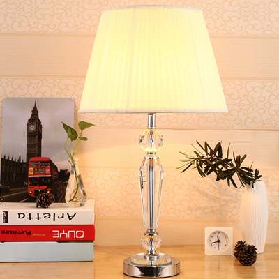 Modern Simple European Crystal Lamp Bedroom Bedside Lamp Creative Wedding Table Lamp Luxury Living Room Decorative Table Lamp