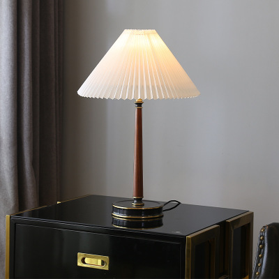 Nordic Ins Master Bedroom Bedside Lamp Living Room Study Simple American Light Luxury Retro French Pleated Table Lamp