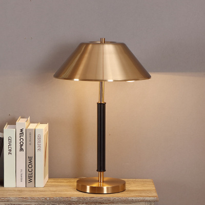 Post-Modern Table Lamp Nordic Creative Living Room Bedroom Light American Simple Decoration Hotel Guest Room Model Room Lamps