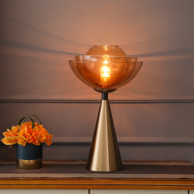 Simple Modern Creative American Light Luxury Table Lamp Designer Nordic Living Room Study Hotel Bedroom Cozy Bedside Lamp