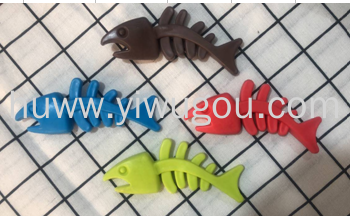 TPR Pet Toy Bite-Resistant Fishbone
