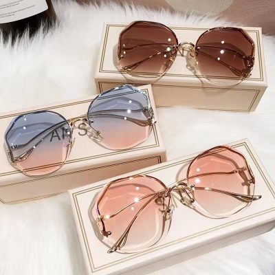 2021 Factory Direct Sales Frameless Trimming Fashion Sunglasses Women's UV Protection European and American Fashion Wear Sunglasses