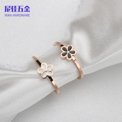 Tik Tok Online Sensation Little Daisy Ring Sweet and Simple Ornament Fashion Black and White Two-Color Small Flower Ring