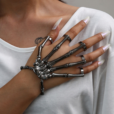New Bracelet Fashion Personality Punk Skull Hand Bone All-Match Five Finger Ring Bracelet Adjustable Integrated Chain