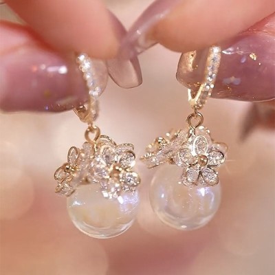 Flower Pearl Ear Clip Female 2022 New Fashion Graceful Online Influencer Sterling Silver Earring/Pin Niche Ear Jewelry
