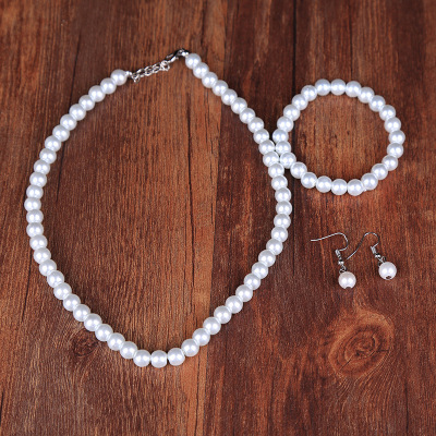 New Glass Imitation Pearl Necklace Three-Piece Couple Gift Decorative Jewelry Set Manufacturer One Piece Dropshipping