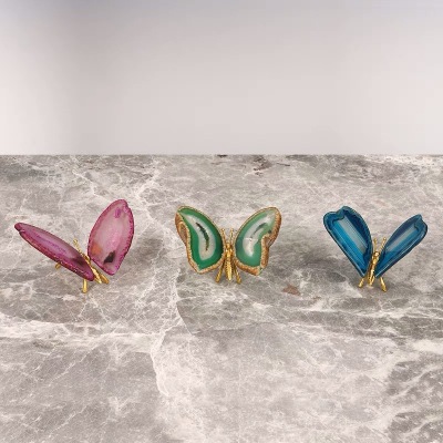 New Chinese Color Natural Agate Butterfly Brass Home Crystal Decoration Office Wall Entrance Slightly Luxury Decoration
