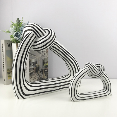 Simple Modern Striped Geometric Ornaments Creative Twist Abstract Bends and Hitches Decoration Model Room Living Room Soft Decoration Desktop