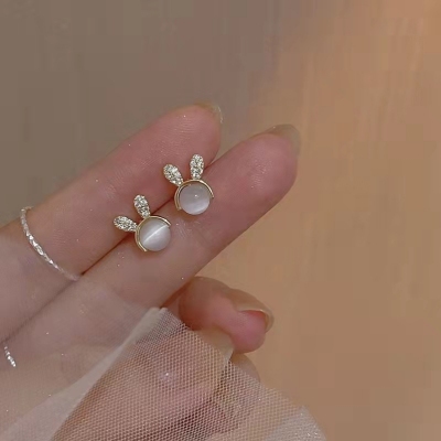 Korean Simple Three-Dimensional Sense Opal Rabbit Stud Earrings Women's New Sterling Silver Needle Small Exquisite Sweet Earrings Fashion