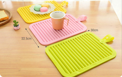 Kitchen Innovative Silicone Non-Slip Large Heat Proof Mat Dining Table Cushion Hanging Potholder Cup Mat Bowl Mat Scald Preventing Met