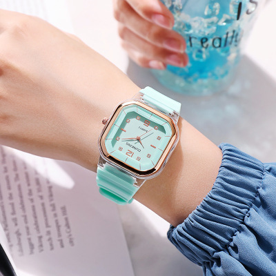 2022 Spring and Summer New Fashion Women's Watches Student Strap Casual Silicone Diamond Trend Factory Fashion Wholesale Watch