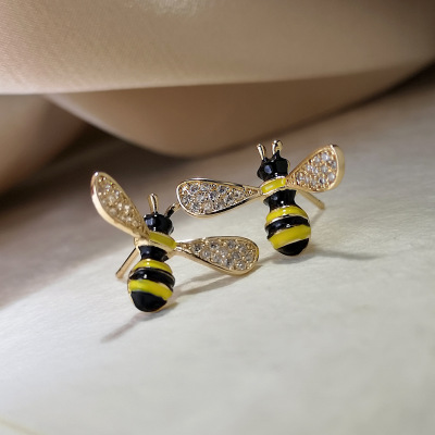 2021 Creative Best-Seller Little Bee Women's Earrings New Fashion Animal Earrings Internet Hot Earrings in Stock