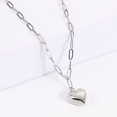 Cross-Border Sold Jewelry Personality Design Love Heart Necklace Simple Heart Pendant Stainless Steel Necklace Jewelry Silver in Stock