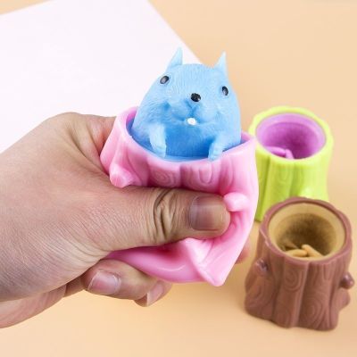 Cross-Border Foreign Trade Squirrel Cup Decompression Trick Toy Stump Squeeze Toys Squeezing Toy TikTok Same Style Flying Squirrel Cup