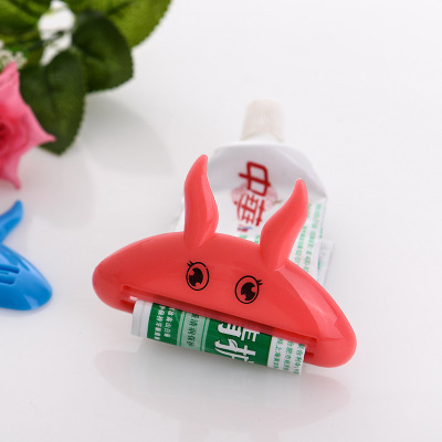 Factory Direct Sales Cartoon Toothpaste Dispenser Creative Manual Toothpaste Dispenser Facial Cleanser Makeup Squeezing Machine