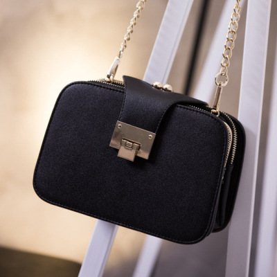 2019 New Women's Korean Style Crossbody Fashion Women's Bag Shoulder Bag Messenger Bag Cell Phone Small Bag Chain Small Square Bag