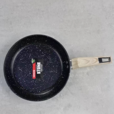 Iron Frying Pan with Wood Grain Handle