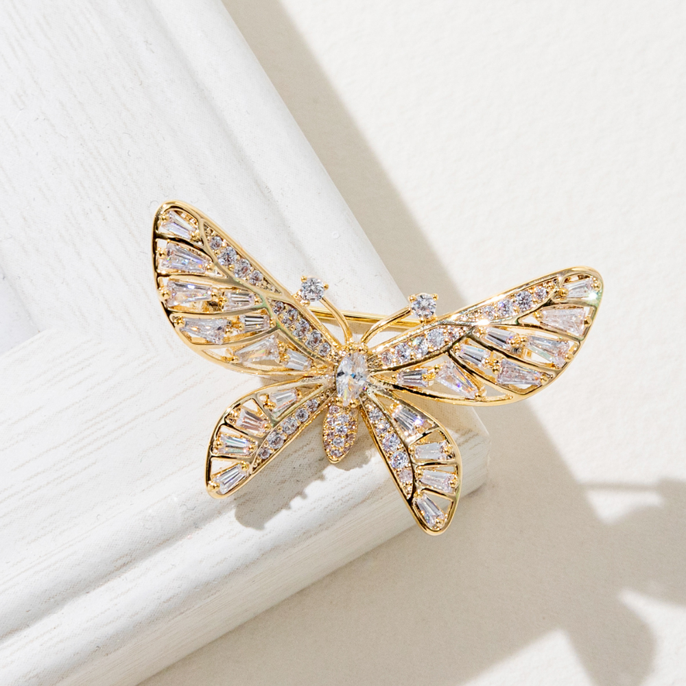 精品 铜镀真金镶5A锆石 简约时尚高品质胸针A002