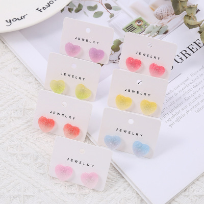 New Cartoon Love Heart Stud Earrings Gradient Candy Color Children's Ear Studs Cute Student Earrings Simple Eardrops Accessories