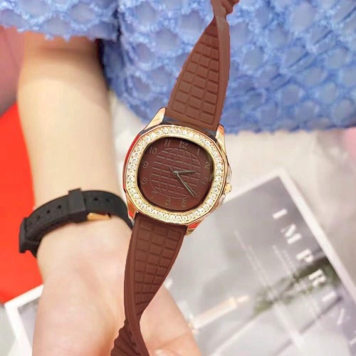 Foreign Trade Square Nautilidae Series Quartz Diamond Women‘s Fashion Temperament Silicone Strap Women‘s Digital Watches Watch