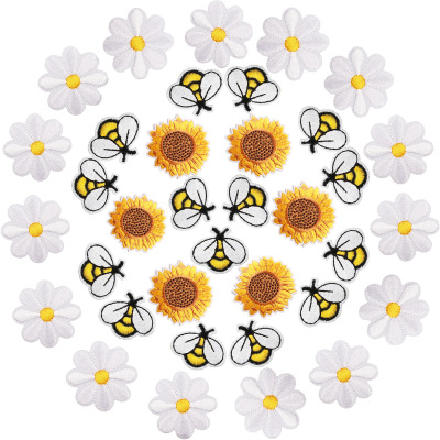 2022 New Bee Embroidered Cloth Stickers Sunflower Amazon Fresh Bee Clothing Clothing Computer Embroidery