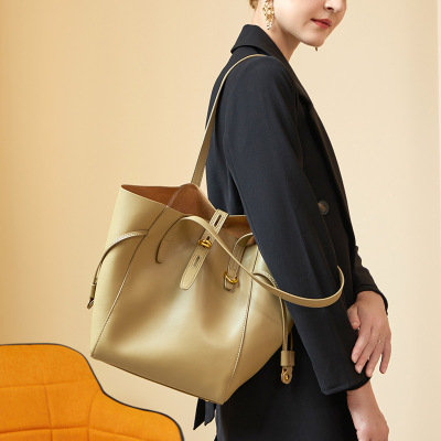 2022 New Trendy Autumn and Winter Genuine Leather Women's Bag Handbag Popular Shoulder Large Capacity Versatile Fashion Tote Bucket Bag