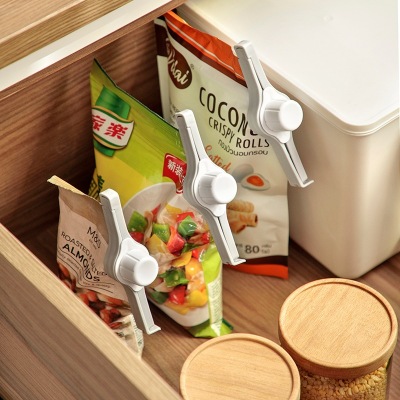Sealed Clip Outpouring Nozzle Kitchen Sealing Clip Food Snacks Food Desiccator Milk Powder Clip Refrigerator Storage Clip