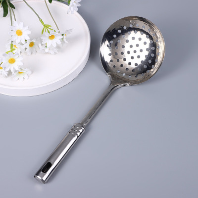 Factory Direct Deliver Thick Iron Colander Filter round Eye Colander Long Handle Big Strainer Colander Wholesale Two Yuan Kitchen Supplies Supply