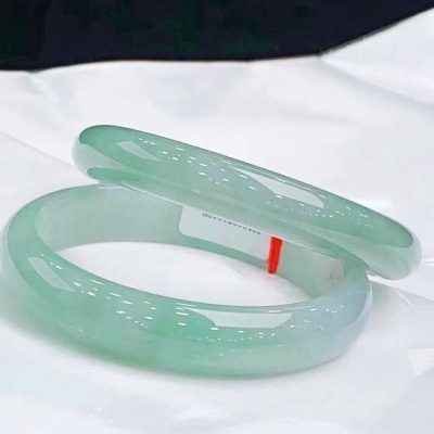 Myanmar Jade Jade Bracelet Female Ice Waxy Kinds Monochrome Transparent Emerald Green Perfect Circle Highest-Ranking Imperial Concubine Bracelet Jade Emerald Bracelet Female Gift