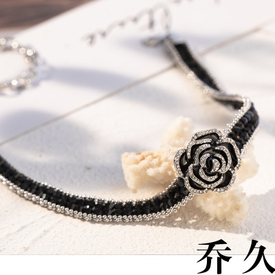 [Qiaojiu Small Wholesale] Classic Style Black Crystal Camellia Necklace Crystal Flowers Necklace Does Not Fade