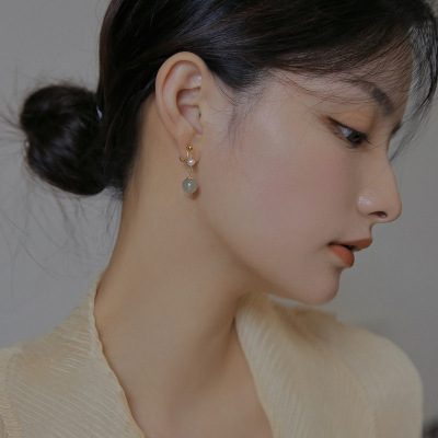 Hetian Jade Earrings for Women Ins Style Mild Luxury Retro Eardrops Freshwater Pearl Earrings Mosquito Coil Ear Clip for Women without Pierced Ears
