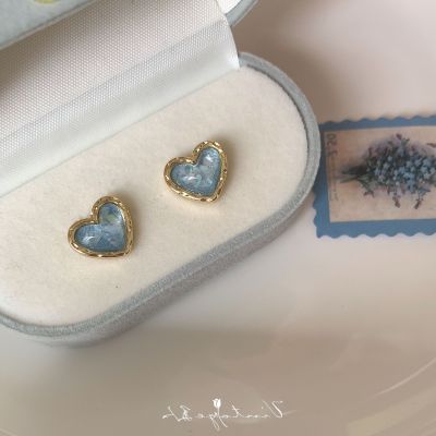 Dolphin Bay Lovers Shell Fragment Vintage Chic Exquisite Gentle and All-Match Small Heart Ear Studs/Ear Clip