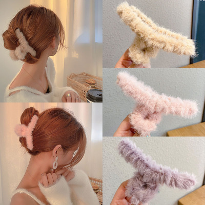 2022 Autumn and Winter New Large Plush Barrettes Updo Hair Claw Back Head Shark Clip Bear Hairpin Korean Hair Accessories