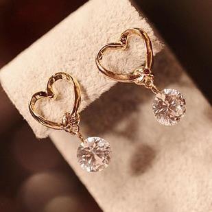 B030 Korean Hollowed Heart Shape Gold Zircon Stud Earrings Cute Pendant Earrings Earrings Female Jewelry