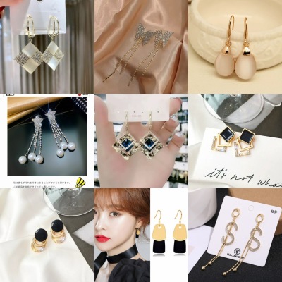 Wholesale Yiwu Small Commodity Market Stall Selling Earrings Jewelry Female 2022 New Fashion Earrings Weigh by Half Kilogram Earrings