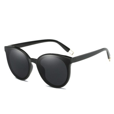 2022 New GM Sunglasses Women's High-Grade INS Sun-Proof Men's and Women's Same Style Drainage TikTok Red Sunglasses