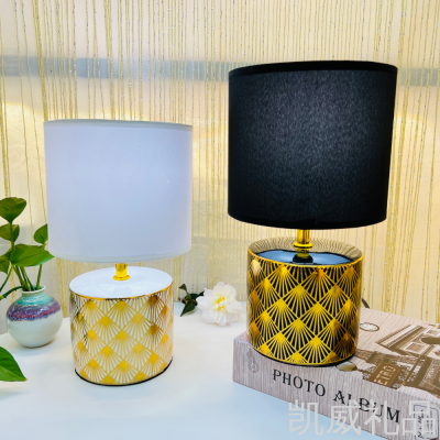 Lamp Bright Gold Pattern Ceramic Lamp Modern Lamp Craft Table Lamp Bedroom Table Lamp Simple Lamp Eye-Protection Lamp