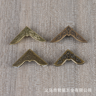 Metal Pattern Shirt Collar Point Triangle Cornerite Right Angle Notebook Corner Protector Hardware Accessories Corner Protector Photo Frame Hardware Belt