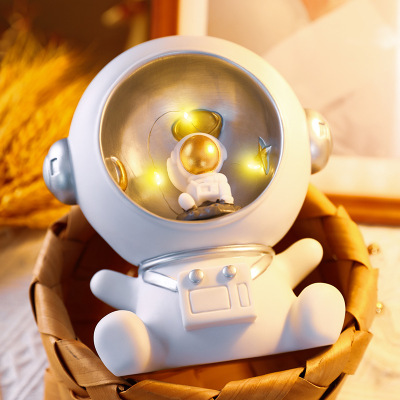 Creative Children Spaceman Astronaut Small Night Lamp Coin Bank Money Box Graduation Season Gift Astronaut Decoration