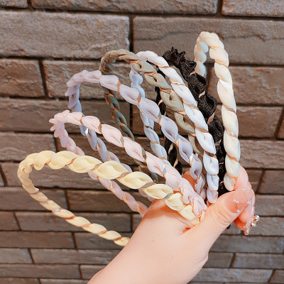 Internet Celebrity Twist Headband 2022 New Candy Color Headband Women's Simple All-Match out High Skull Hair Bundle Hairpin