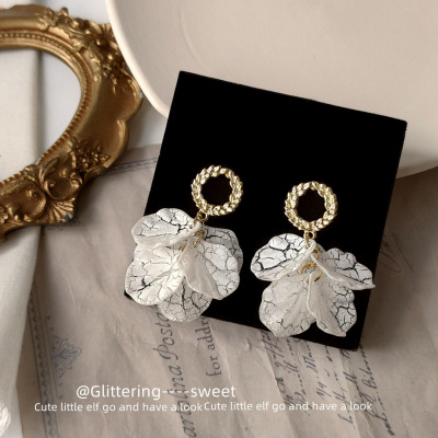 Sterling Silver Needle Simple and Fresh Earrings Female Sweet Irregular Petal Fringe Earrings Niche Ins Style Earrings