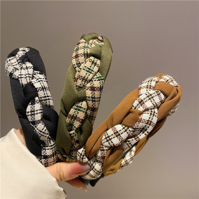 2022 Autumn and Winter Korean Retro Handmade Woven Twisted Fabric Plaid Headband Classic Contrast Color Mix and Match Hair Pressing Headwear