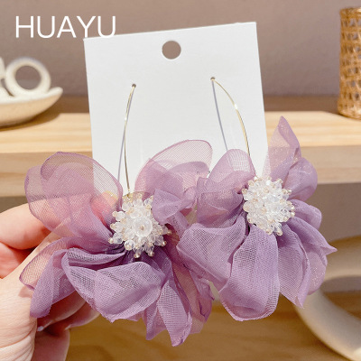 Three-Dimensional Exaggerated Mesh Large Flower Earrings Super Girl Elegant French Romantic Niche Vacation Earrings Petal Stud Earrings