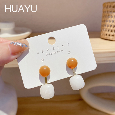 Retro Unique Elegant Shell Stud Earrings for Women Summer 2022 New Trendy Hawksbill Color Earrings French Minority Earrings