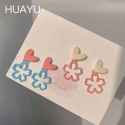 Simple Chanel Style Love Heart Stud Earrings Niche Design Japan and South Korea Internet Hot Earrings 2022 New Trendy Flower Earrings